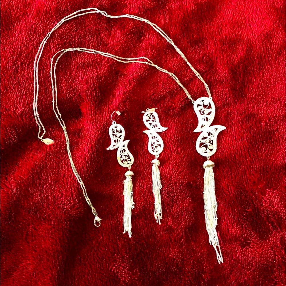 Avon Jewelry Set
